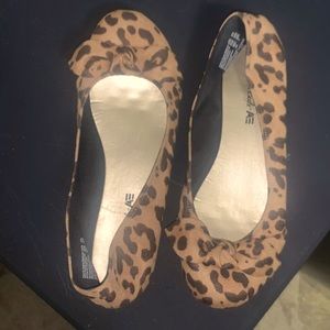 American Eagle cheetah flats 8.5
